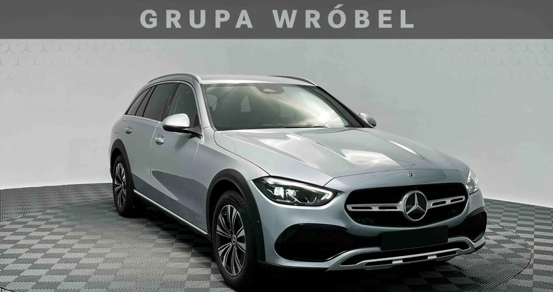 samochody osobowe Mercedes-Benz Klasa C cena 242900 przebieg: 5, rok produkcji 2023 z Chojnice